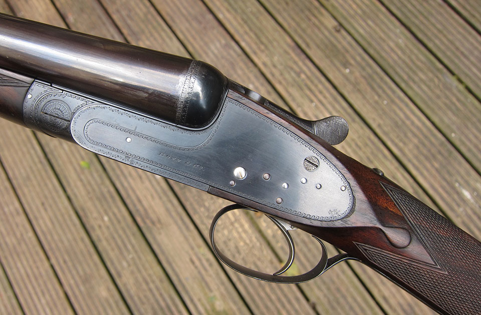 Not only Purdey guns appear plainly finished and black. Here is a  Boss sidelock 'in the black'.