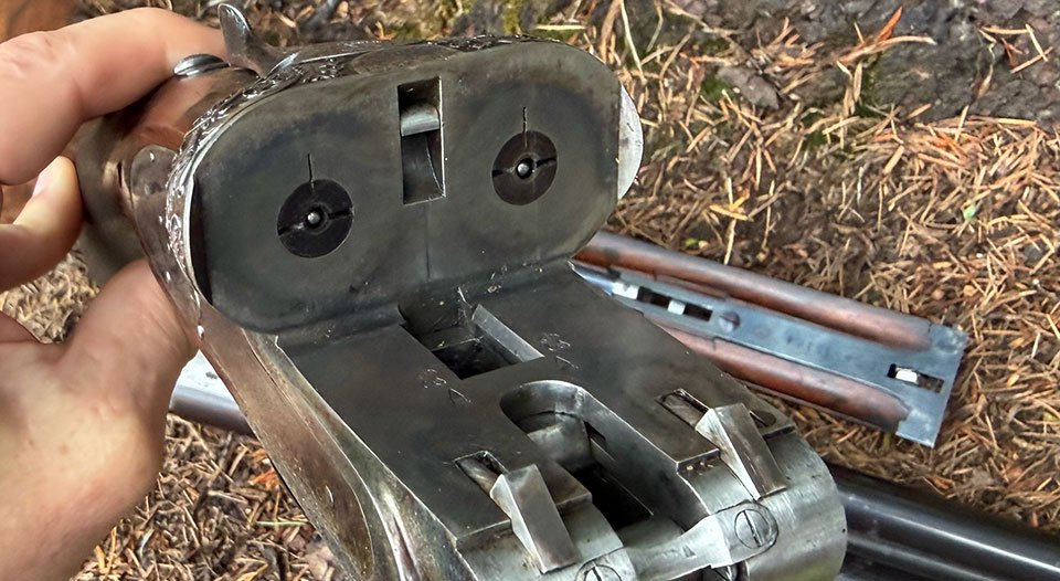 Purdey's third bite and the kickers which deliver the self-opening force to the barrel flats are visible here, as is the original case hardening colour.