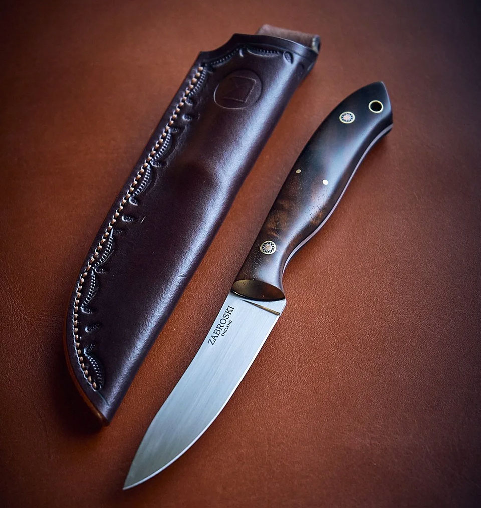 The walnut for this handle was an off-cut from a shotgun re-stock.