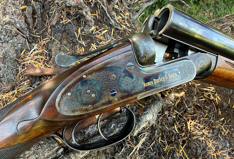 Even the protective lacquer is still un-worn.