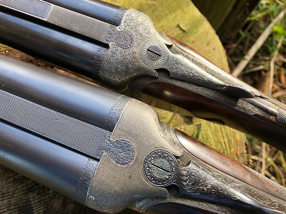 The .475 has a stippled fence pattern to reduce glare, while the .303 is more traditionally engraved.